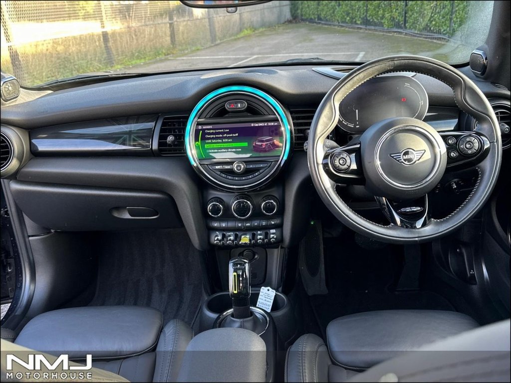 USED 2021 21 MINI Electric Hatch Cooper SE 32.6kWh Level 3 Auto 3dr 9.9%APR PAN ROOF HARMAN KARDON