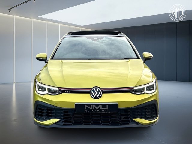View our VOLKSWAGEN GOLF