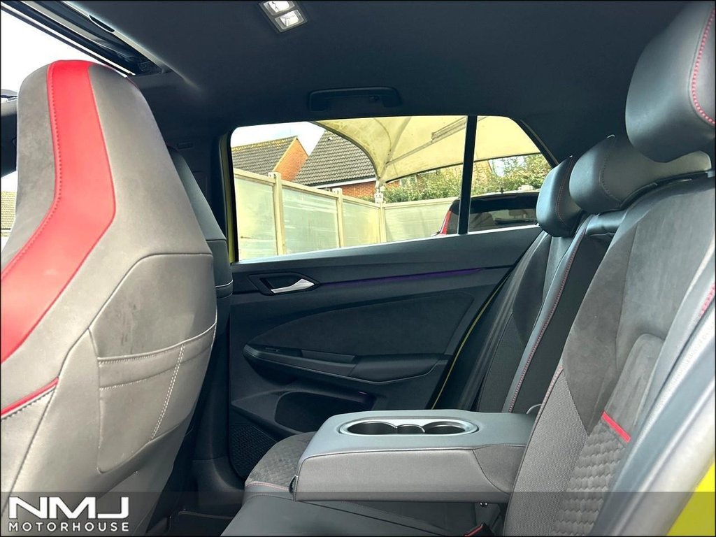 USED 2022 72 VOLKSWAGEN GOLF 2.0 TSI GTI Clubsport DSG Euro 6 (s/s) 5dr 9.9%APR DCC PAN ROOF CAMERA