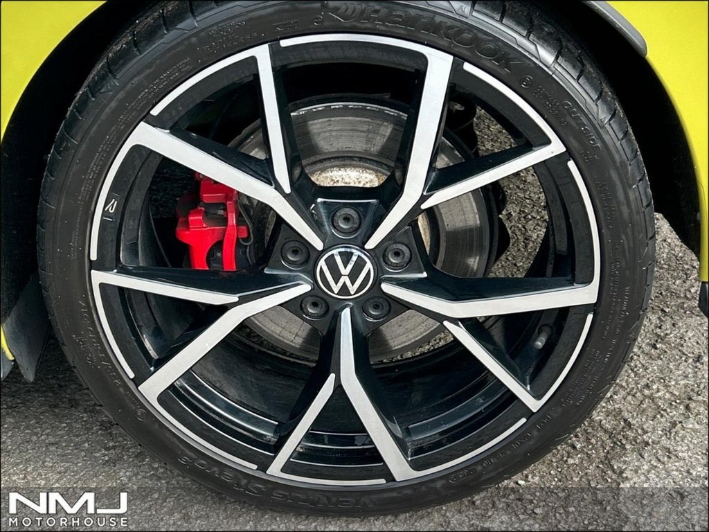 USED 2022 72 VOLKSWAGEN GOLF 2.0 TSI GTI Clubsport DSG Euro 6 (s/s) 5dr 9.9%APR DCC PAN ROOF CAMERA