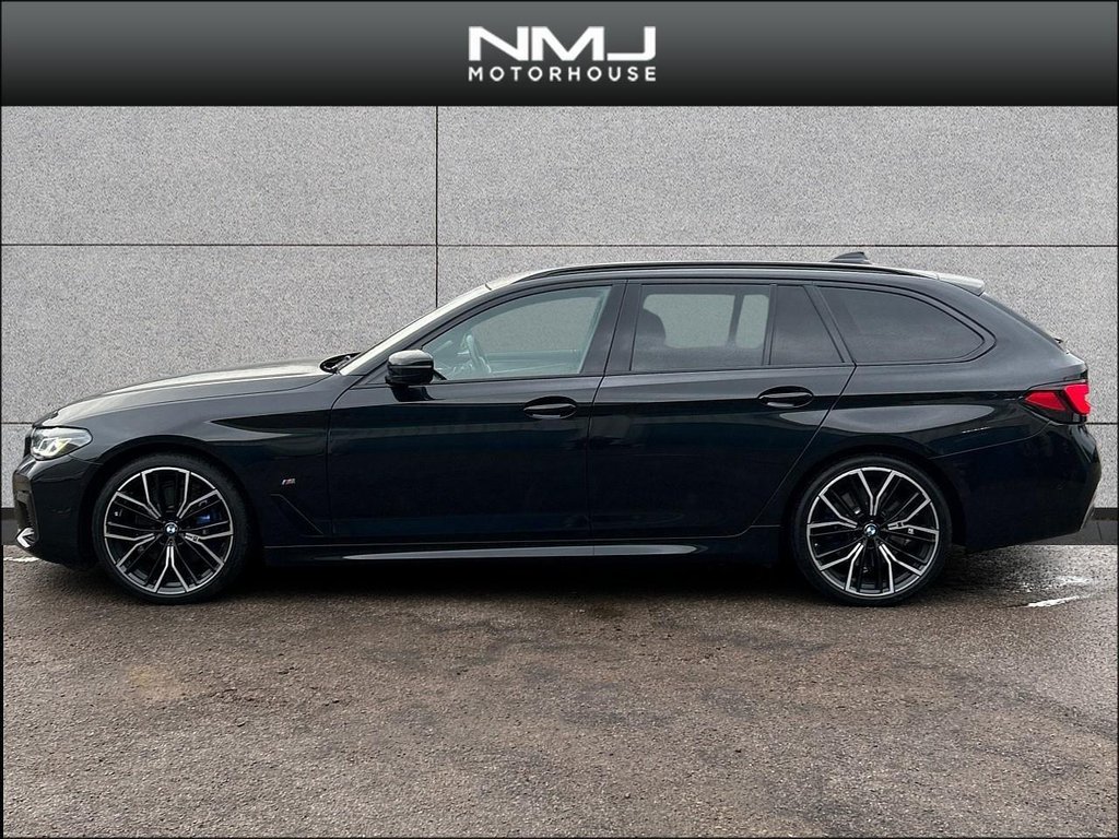USED 2023 23 BMW 5 SERIES 2.0 520d MHT M Sport Touring Steptronic Euro 6 (s/s) 5dr 9.9%APR PAN ROOF M SPORT PCKGE