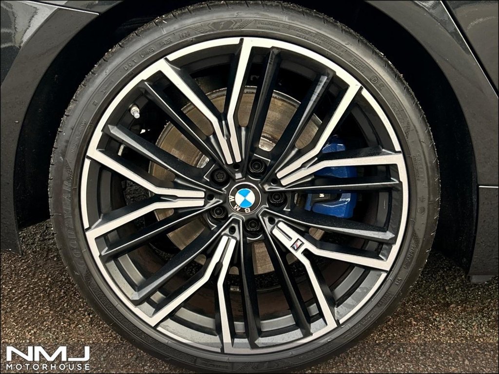 USED 2023 23 BMW 5 SERIES 2.0 520d MHT M Sport Touring Steptronic Euro 6 (s/s) 5dr 9.9%APR PAN ROOF M SPORT PCKGE