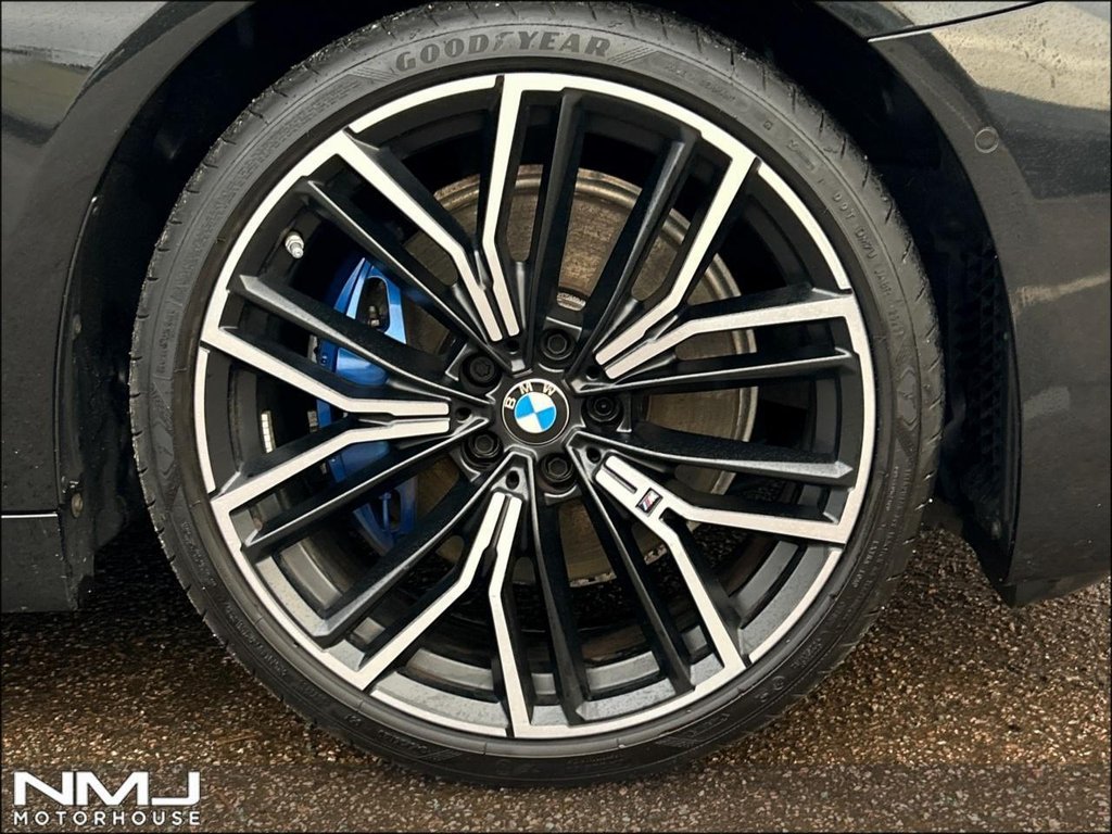 USED 2023 23 BMW 5 SERIES 2.0 520d MHT M Sport Touring Steptronic Euro 6 (s/s) 5dr 9.9%APR PAN ROOF M SPORT PCKGE