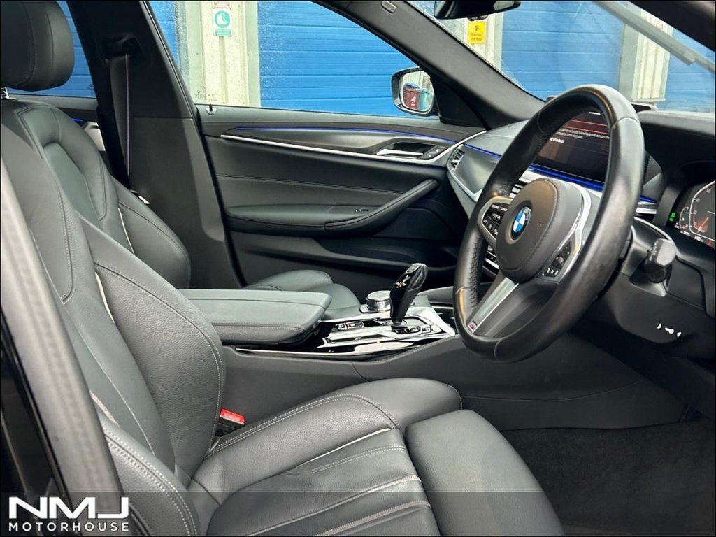 USED 2023 23 BMW 5 SERIES 2.0 520d MHT M Sport Touring Steptronic Euro 6 (s/s) 5dr 9.9%APR PAN ROOF M SPORT PCKGE