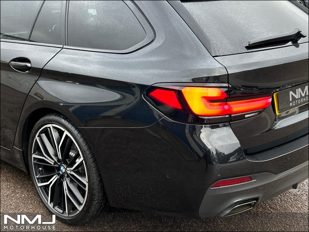 USED 2023 23 BMW 5 SERIES 2.0 520d MHT M Sport Touring Steptronic Euro 6 (s/s) 5dr 9.9%APR PAN ROOF M SPORT PCKGE