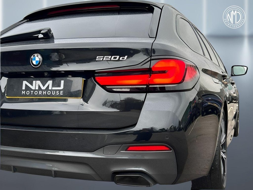 USED 2023 23 BMW 5 SERIES 2.0 520d MHT M Sport Touring 5dr Diesel Hybrid Steptronic Euro 6 (s/s) (190 ps) Estate 9.9%APR PAN ROOF M SPORT PCKGE