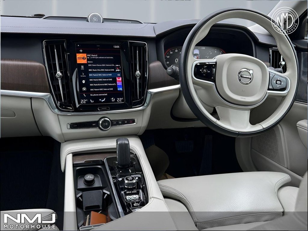 USED 2020 70 VOLVO V90 Cross Country 2.0 B6 MHEV Estate 5dr Petrol Hybrid Auto AWD Euro 6 (s/s) (300 ps) Estate 9.9%APR BLONDE LTHR LOUNGE PK