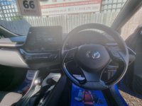 USED 2020 70 TOYOTA C-HR 1.8 VVT-h Icon SUV 5dr Petrol Hybrid CVT Euro 6 (s/s) (122 ps) ** WE OFFER FINANCE ON THIS CAR **