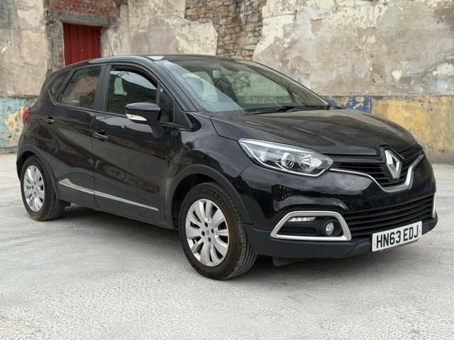 View our RENAULT CAPTUR