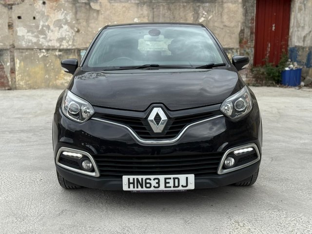 View our RENAULT CAPTUR
