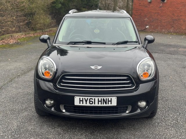 View our MINI COUNTRYMAN