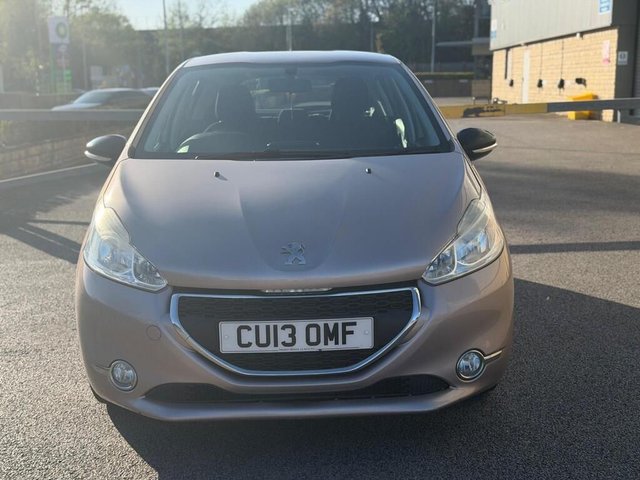 View our PEUGEOT 208