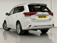 USED 2018 18 MITSUBISHI OUTLANDER 2.4h TwinMotor 13.8kWh 4h SUV 5dr Petrol Plug-in Hybrid CVT 4WD Euro 6 (s/s) (209 ps) HTD SEATS - WHEEL, CRUISE, ALLOYS