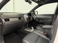 USED 2018 18 MITSUBISHI OUTLANDER 2.4h TwinMotor 13.8kWh 4h SUV 5dr Petrol Plug-in Hybrid CVT 4WD Euro 6 (s/s) (209 ps) HTD SEATS - WHEEL, CRUISE, ALLOYS