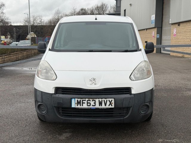 View our PEUGEOT PARTNER