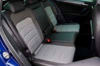 USED 2017 17 VOLKSWAGEN TIGUAN 2.0 TDI BlueMotion Tech R-Line SUV 5dr Diesel DSG Euro 6 (s/s) (150 ps) 