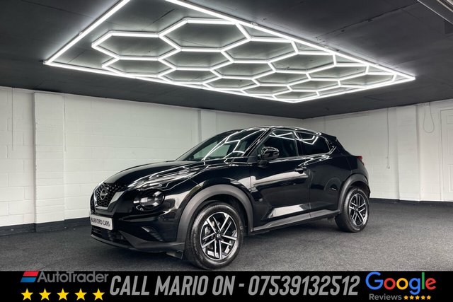 View our Nissan Juke 1.0 DIG-T N-Connecta SUV 5dr Petrol DCT Auto Euro 6 (s/s) (114 ps)