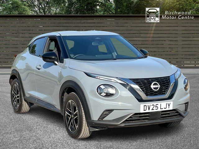 View our Nissan Juke 1.0 DIG-T N-Connecta SUV 5dr Petrol DCT Auto Euro 6 (s/s) (114 ps)