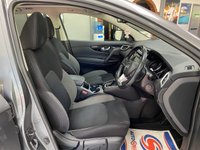 USED 2020 69 NISSAN QASHQAI 1.3 DIG-T N-Connecta SUV 5dr Petrol DCT Auto Euro 6 (s/s) (160 ps) AUTOMATIC / ONLY 29871 MILES FROM NEW / CRUISE CONTROL / TOUCHSCREEN NAVIGATION / PANORAMIC ROOF / 360 CAMERAS / POWERFOLD MIRRORS / LANE CONTROL