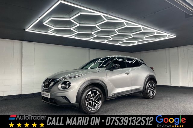View our Nissan Juke 1.0 DIG-T N-Connecta SUV 5dr Petrol DCT Auto Euro 6 (s/s) (114 ps)