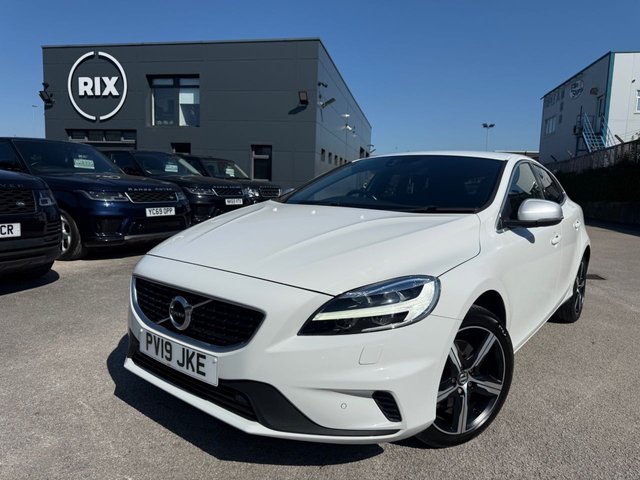 View our VOLVO V40
