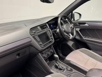 USED 2017 17 VOLKSWAGEN TIGUAN 2.0 TDI BlueMotion Tech R-Line SUV 5dr Diesel DSG 4Motion Euro 6 (s/s) (190 ps) PAN ROOF|DIGI DASH|HEATED SEATS