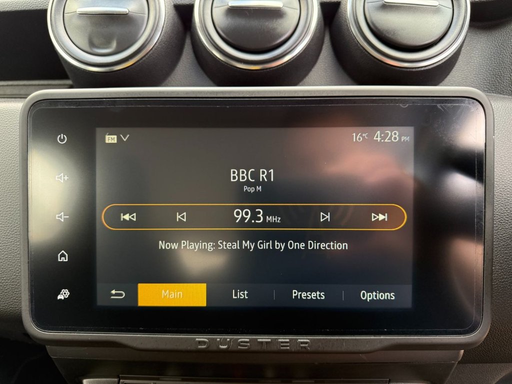USED 2023 72 DACIA DUSTER 1.0 TCe Comfort SUV 5dr Bi Fuel Manual Euro 6 (s/s) (100 ps) 