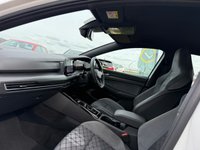 USED 2022 72 VOLKSWAGEN GOLF 2.0 TDI R-Line Hatchback 5dr Diesel DSG Euro 6 (s/s) (150 ps) 