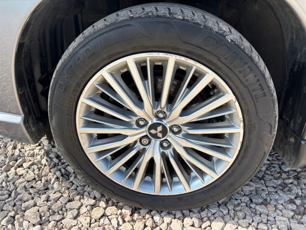 USED 2019 19 MITSUBISHI OUTLANDER 2.4h TwinMotor 13.8kWh 4h SUV 5dr Petrol Plug-in Hybrid CVT 4WD Euro 6 (s/s) (209 ps) &pound;ZERO DEPOSIT FINANCE