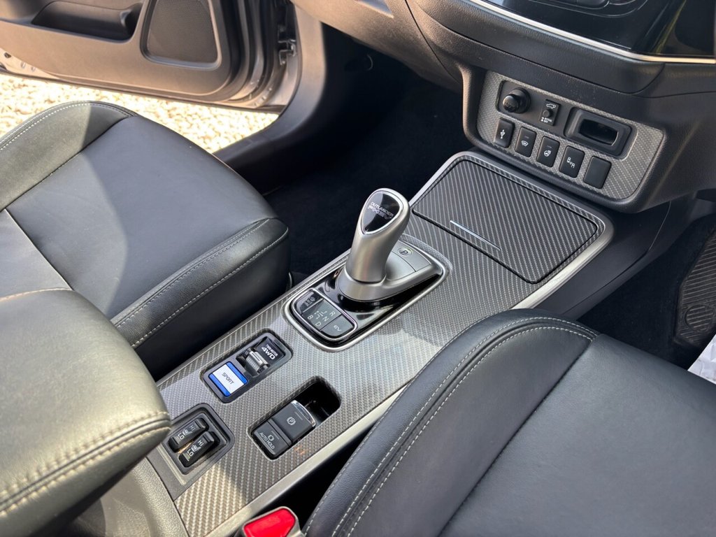 USED 2019 19 MITSUBISHI OUTLANDER 2.4h TwinMotor 13.8kWh 4h SUV 5dr Petrol Plug-in Hybrid CVT 4WD Euro 6 (s/s) (209 ps) &pound;ZERO DEPOSIT FINANCE