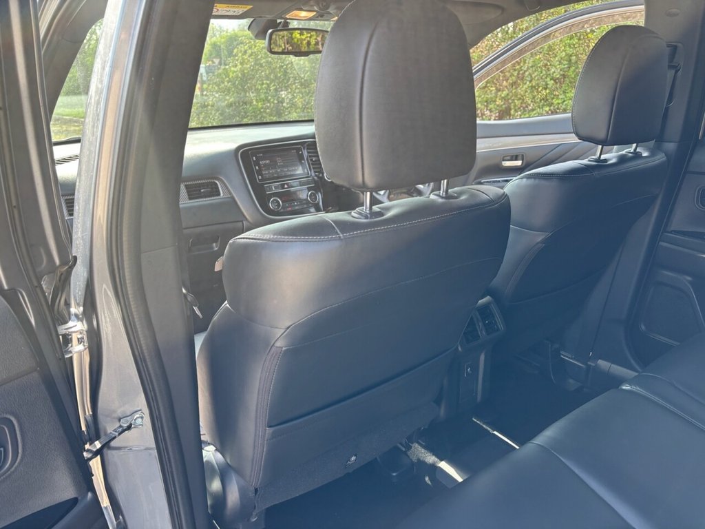 USED 2019 19 MITSUBISHI OUTLANDER 2.4h TwinMotor 13.8kWh 4h SUV 5dr Petrol Plug-in Hybrid CVT 4WD Euro 6 (s/s) (209 ps) &pound;ZERO DEPOSIT FINANCE