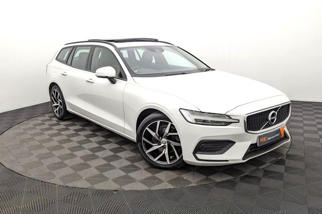 2020 20 VOLVO V60 2.0 D3 Momentum Plus Estate 5dr Diesel Auto Euro 6 (s/s) (150 ps) Sat Nav, Heated Screen,Sensors