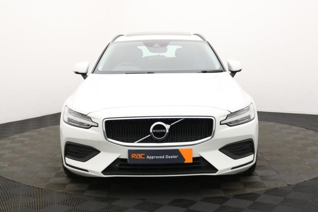USED 2020 20 VOLVO V60 2.0 D3 Momentum Plus Estate 5dr Diesel Auto Euro 6 (s/s) (150 ps) Sat Nav, Heated Screen,Sensors