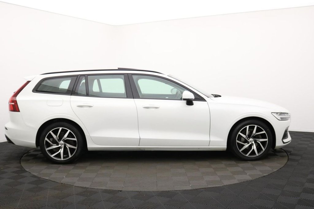 USED 2020 20 VOLVO V60 2.0 D3 Momentum Plus Estate 5dr Diesel Auto Euro 6 (s/s) (150 ps) Sat Nav, Heated Screen,Sensors