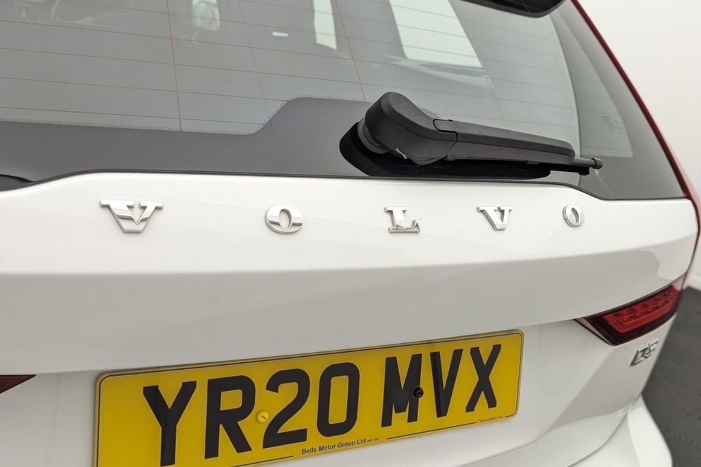 USED 2020 20 VOLVO V60 2.0 D3 Momentum Plus Estate 5dr Diesel Auto Euro 6 (s/s) (150 ps) Sat Nav, Heated Screen,Sensors