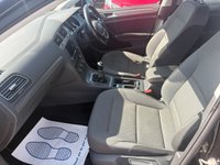 USED 2013 63 VOLKSWAGEN GOLF 1.6 TDI BlueMotion Tech SE Hatchback 5dr Diesel Manual Euro 5 (s/s) (105 ps) DIESEL. LOVELY EXAMPLE