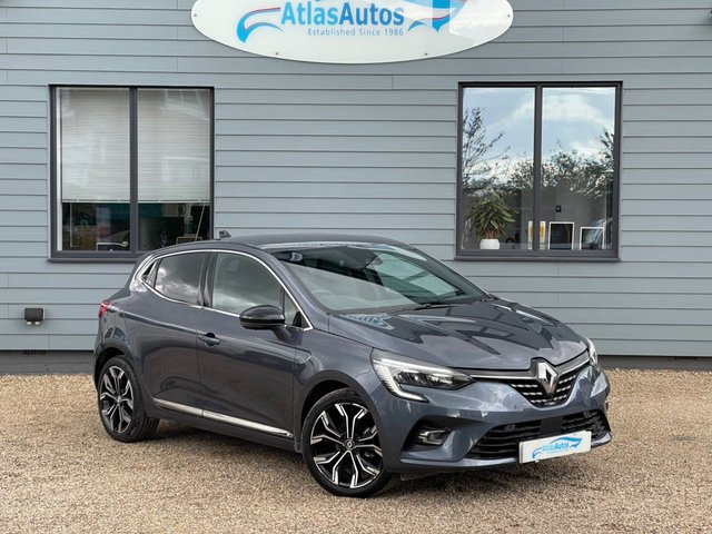 2023 72 RENAULT CLIO 1.0 TCe Techno Hatchback 5dr Petrol Manual Euro 6 (s/s) (90 ps) ONLY 8900 MILES, FULL RENAULT SERVICE HISTORY, 1 OWNER, Part Leather Seats, Sat Nav, Reverse Camera, 17" Alloy Wheels, Front + Rear Park Sensors, Cruise Control, Climate Control, Bluetooth Phone Prep, DAB Radio