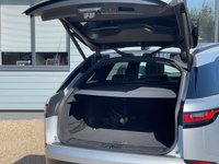 USED 2022 22 LAND ROVER RANGE ROVER VELAR 2.0 P400e 17.1kWh R-Dynamic SE SUV 5dr Petrol Plug-in Hybrid Auto 4WD Euro 6 (s/s) (404 ps) REAR CAMERA, HEATED LEATHER SEATS