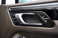 USED 2019 19 PORSCHE MACAN 3.0T V6 S SUV 5dr Petrol PDK 4WD Euro 6 (s/s) (354 ps) 