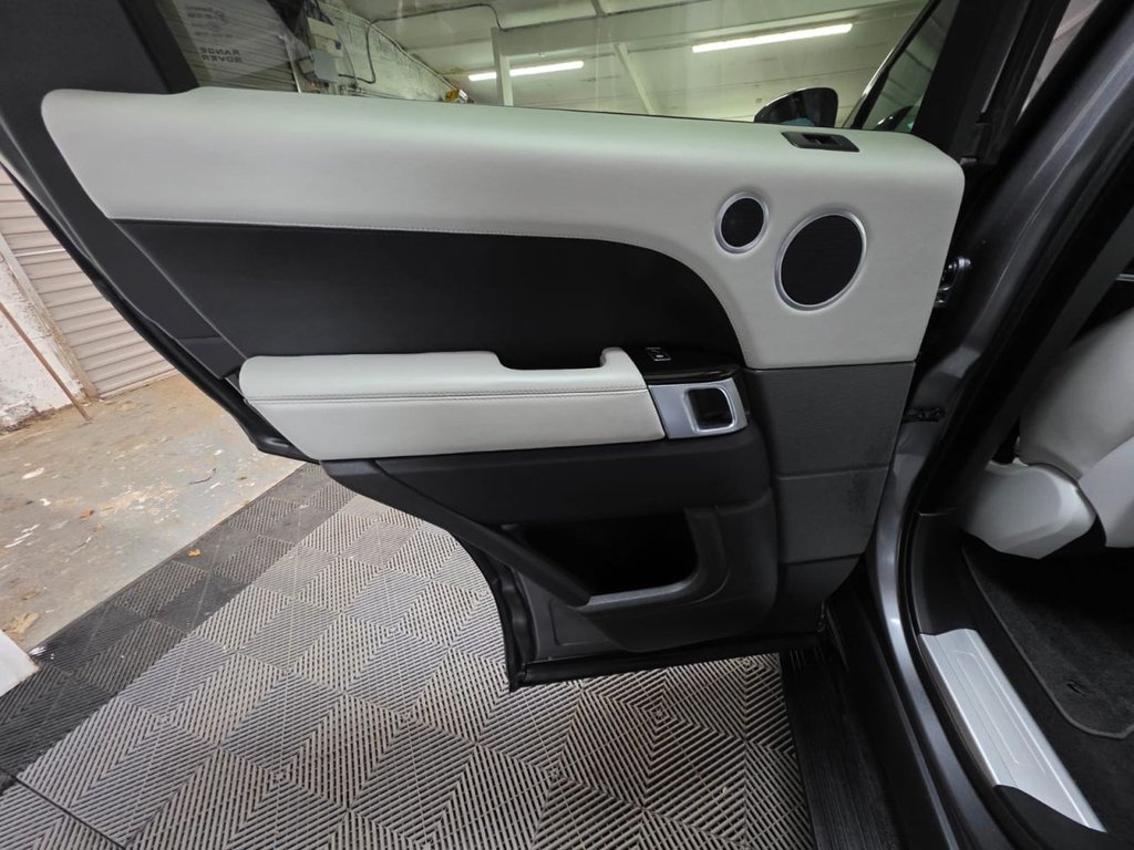 USED 2015 15 LAND ROVER RANGE ROVER SPORT 3.0 SD V6 HSE SUV 5dr Diesel Auto 4WD Euro 5 (s/s) (306 ps) Bluetooth - SatNav - Sensors!