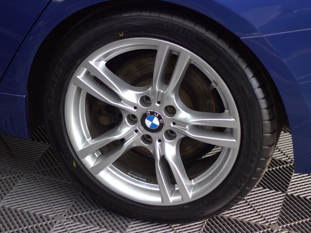 USED 2016 66 BMW 3 SERIES 3.0 330d M Sport Touring 5dr Diesel Auto Euro 6 (s/s) (258 ps) Fantastic Value