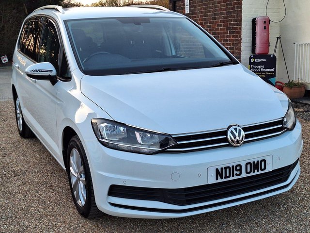View our VOLKSWAGEN TOURAN