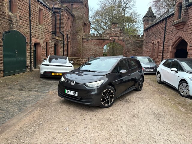 2021 VOLKSWAGEN ID.3 PRO PERFORMANCE 58KWH LIFE HATCHBACK 5DR ELECTRIC AUTO 204 PS 2021 65,000... photo