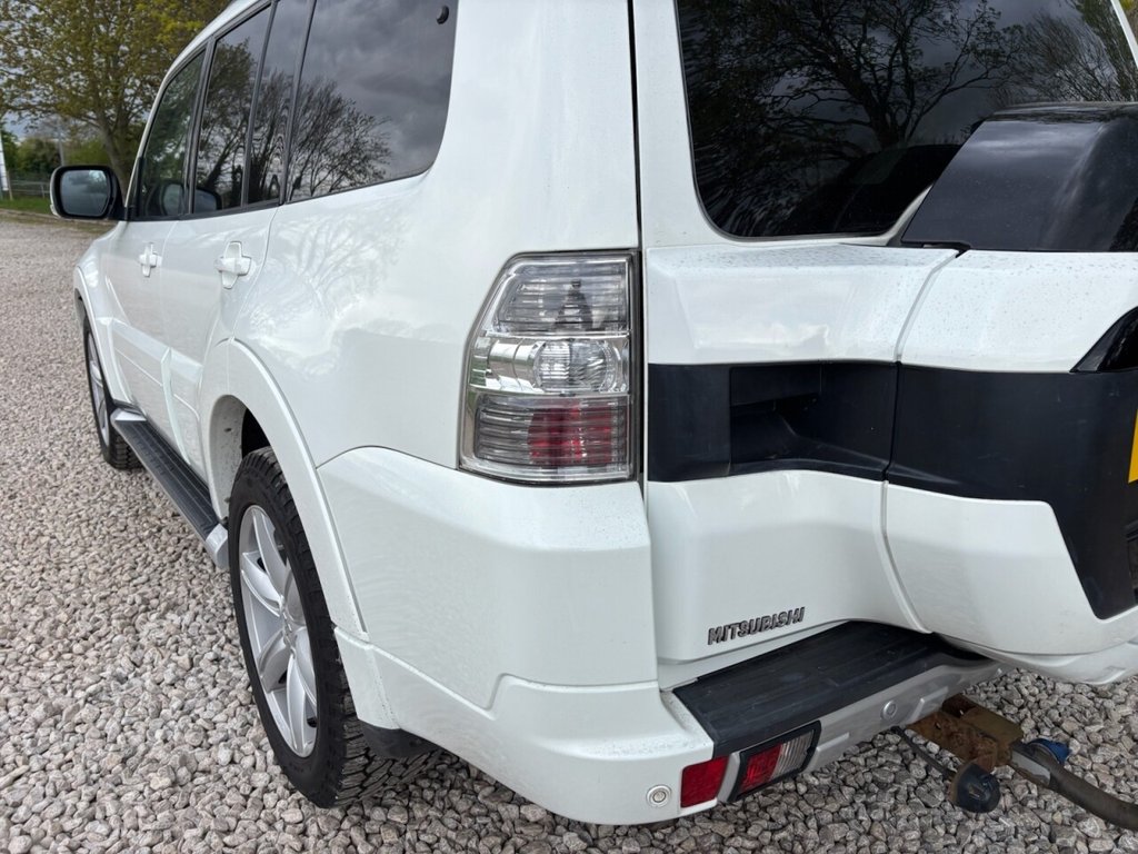 USED 2014 64 MITSUBISHI SHOGUN 3.2 DI-DC SG2 4work SUV 5dr Diesel Manual 4WD L3 (213 g/km, 197 bhp) ZERO DEPOSIT FINANCE