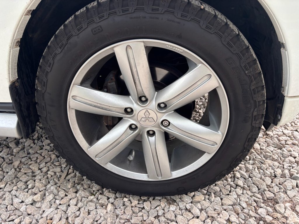 USED 2014 64 MITSUBISHI SHOGUN 3.2 DI-DC SG2 4work SUV 5dr Diesel Manual 4WD L3 (213 g/km, 197 bhp) ZERO DEPOSIT FINANCE