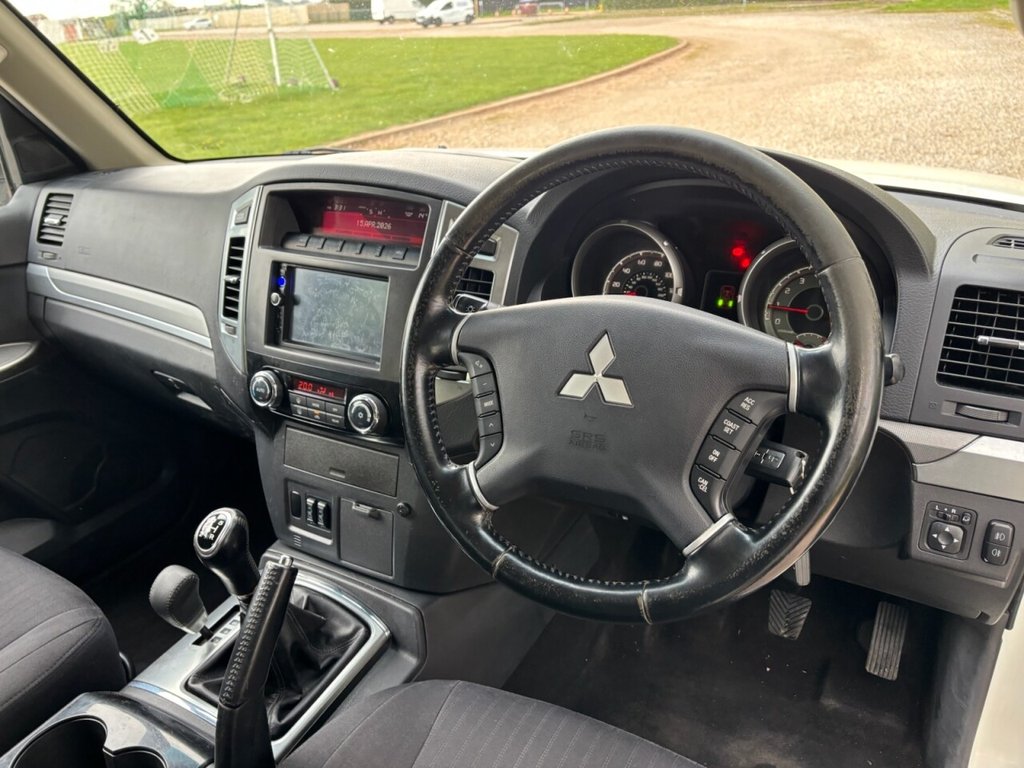 USED 2014 64 MITSUBISHI SHOGUN 3.2 DI-DC SG2 4work SUV 5dr Diesel Manual 4WD L3 (213 g/km, 197 bhp) ZERO DEPOSIT FINANCE