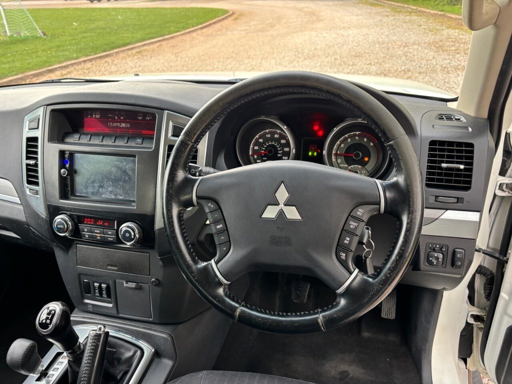 USED 2014 64 MITSUBISHI SHOGUN 3.2 DI-DC SG2 4work SUV 5dr Diesel Manual 4WD L3 (213 g/km, 197 bhp) ZERO DEPOSIT FINANCE