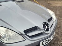USED 2008 58 MERCEDES-BENZ SLK 1.8 SLK200K Convertible 2dr Petrol Tiptronic Euro 4 (184 ps) FULL RED LEATHER - VERY LOW MILES
