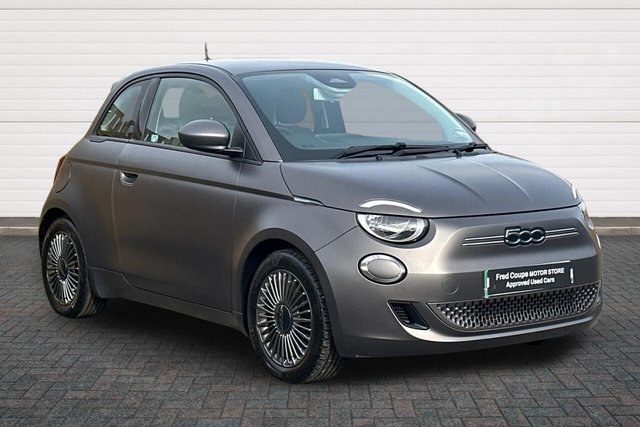2022 500e 42kwh icon hatchback 3dr electric auto (118 ps) popular 100% electric city car 2022 18,300 automatic 0 ltr grey... photo