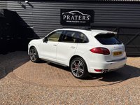 USED 2012 62 PORSCHE CAYENNE 3.0 TD V6 SUV 5dr Diesel Tiptronic 4WD Euro 5 (s/s) (240 ps) 